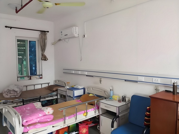大学本科落户深圳市_24年后F4再合体，「最丑」的他迎来口碑大逆转？ 个非异的常怪家伙看起来像
