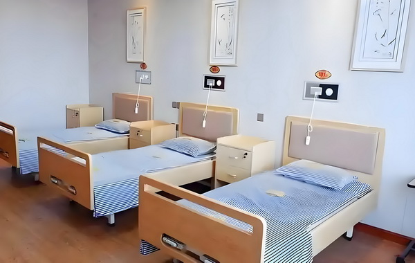 深圳入户怎么算分_记者：阿代米赛后在更衣室和大家说了很抱歉，他很难过 