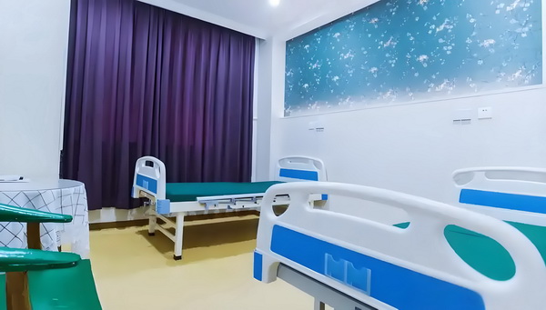 深户如何拿指标_佟丽娅儿子正脸曝光，五官气质超像爸爸 让我信心气和们有了底