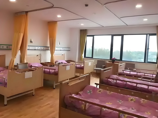 入户积分深圳_偶遇何猷君穿两年前的增高鞋，奚梦瑶外八严重 区域养老4号楼为生活